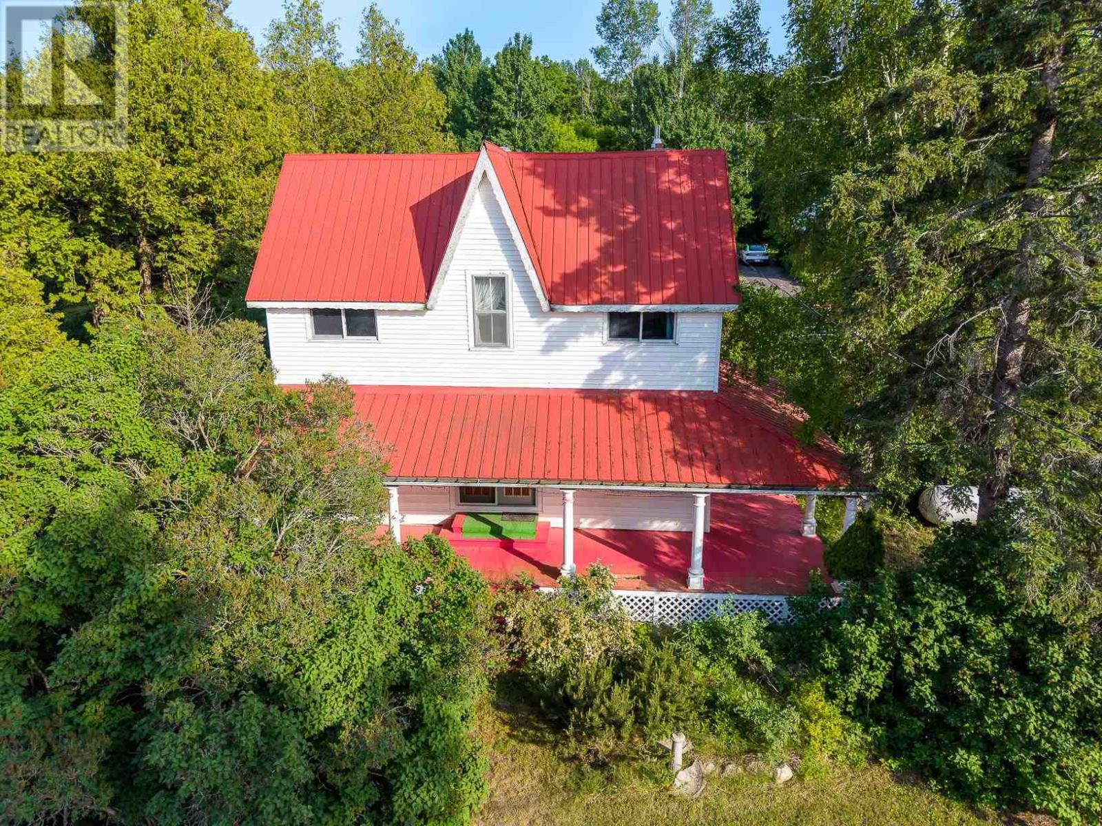 1805 Shore Rd Property Photo 2