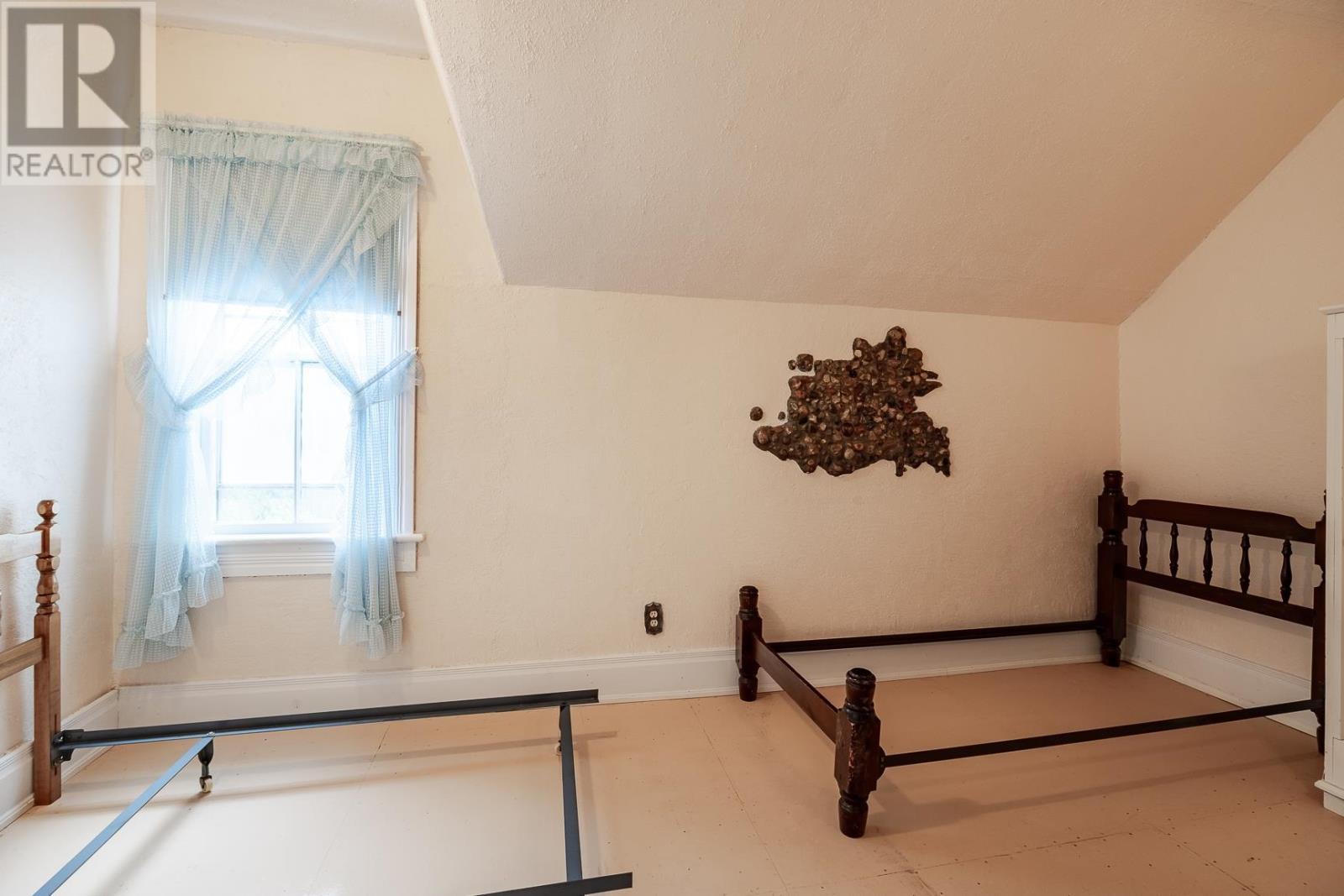 1805 Shore Rd Property Photo 23