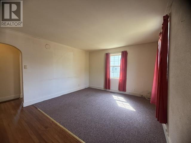 21 Park St Property Photo 11