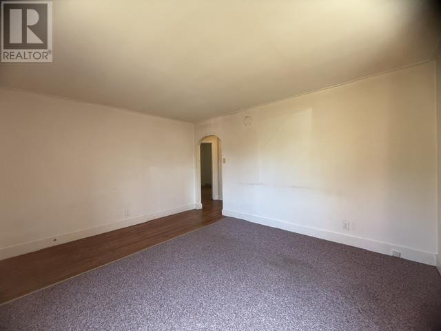 21 Park St Property Photo 12
