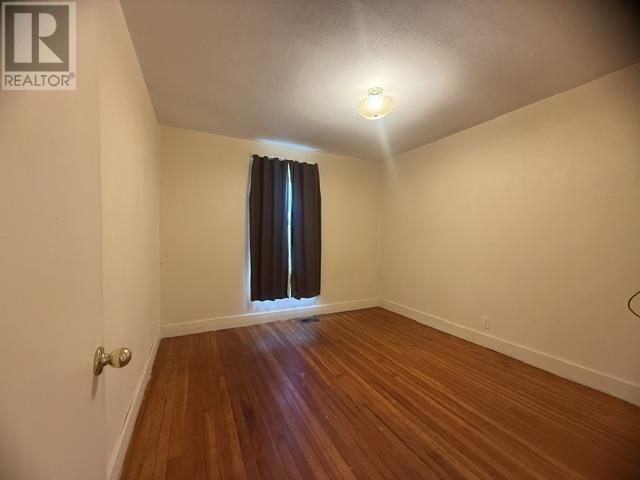 21 Park St Property Photo 13