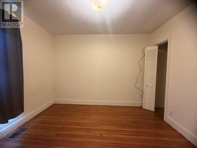 21 Park St Property Photo 14