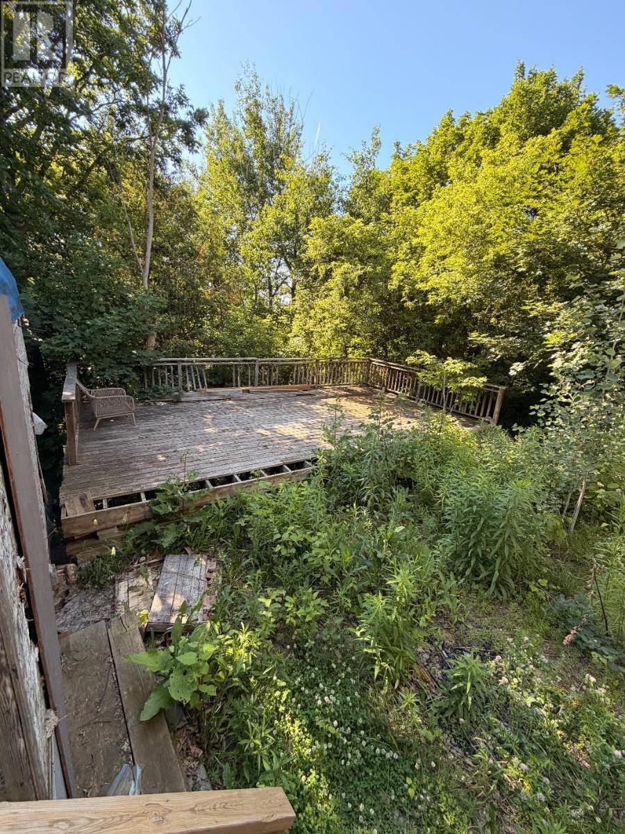 543 North Property Photo 5