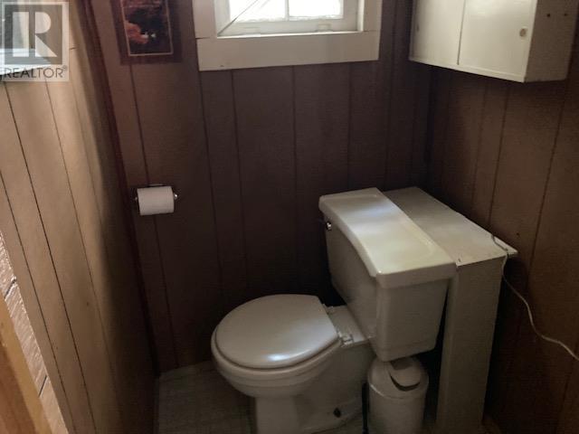37 Cottage Ln Property Photo 7