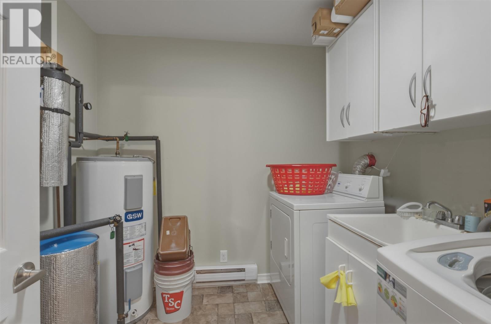 2761 Hawdon Dr Property Photo 7