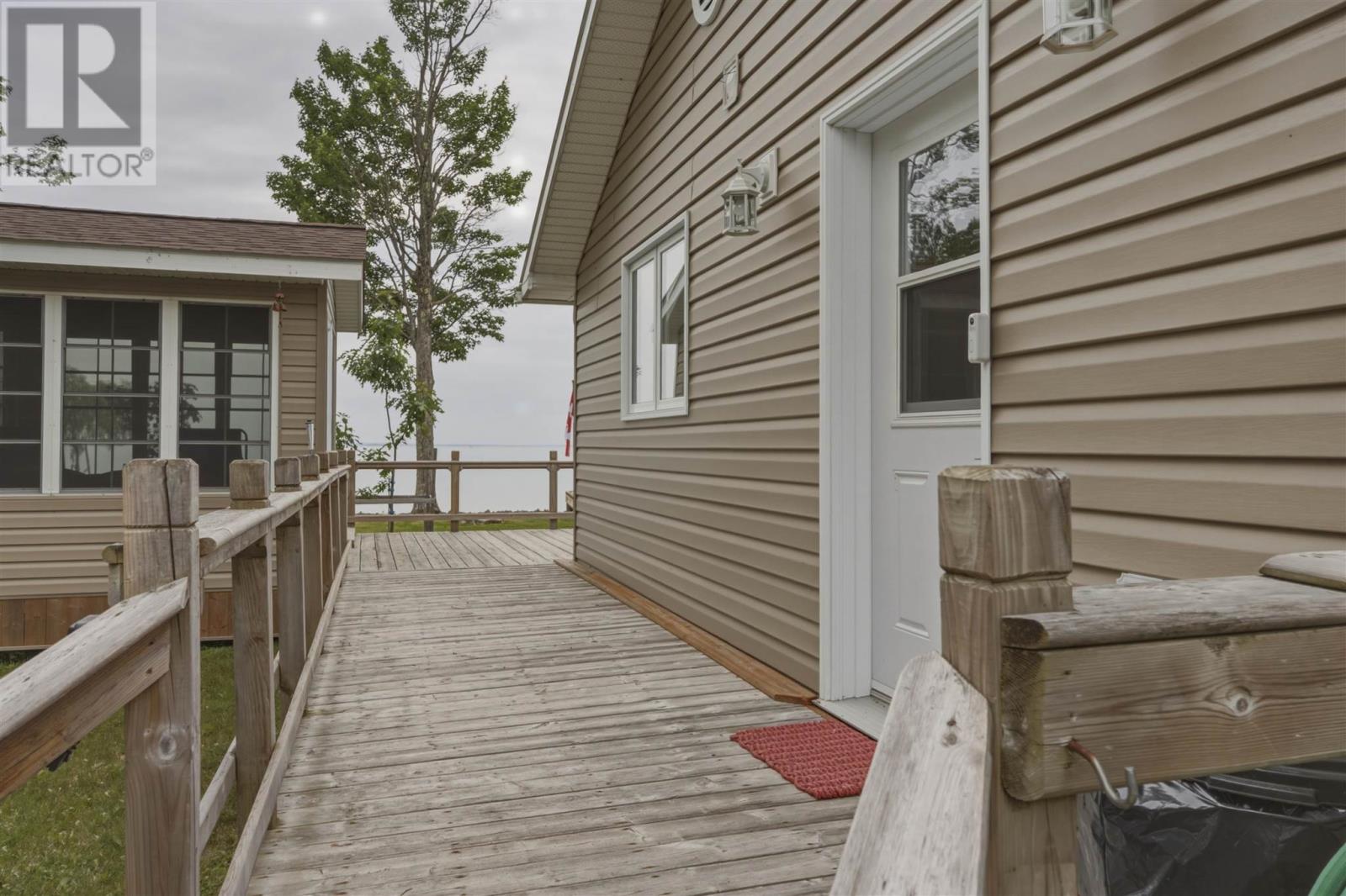 2761 Hawdon Dr Property Photo 28