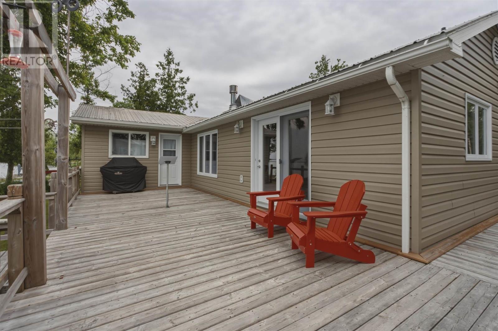 2761 Hawdon Dr Property Photo 29