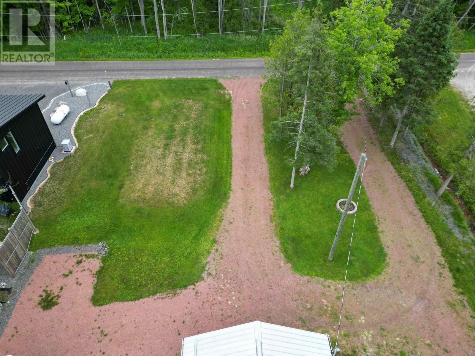 2761 Hawdon Dr Property Photo 37
