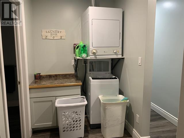 485 Wellington St W Property Photo 14