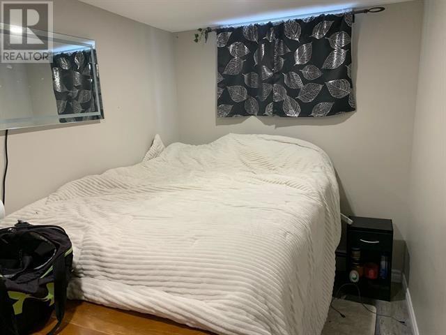 485 Wellington St W Property Photo 15