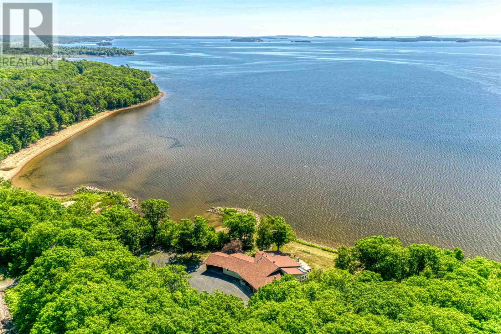 1062 Mel Lake Rd Property Photo 1