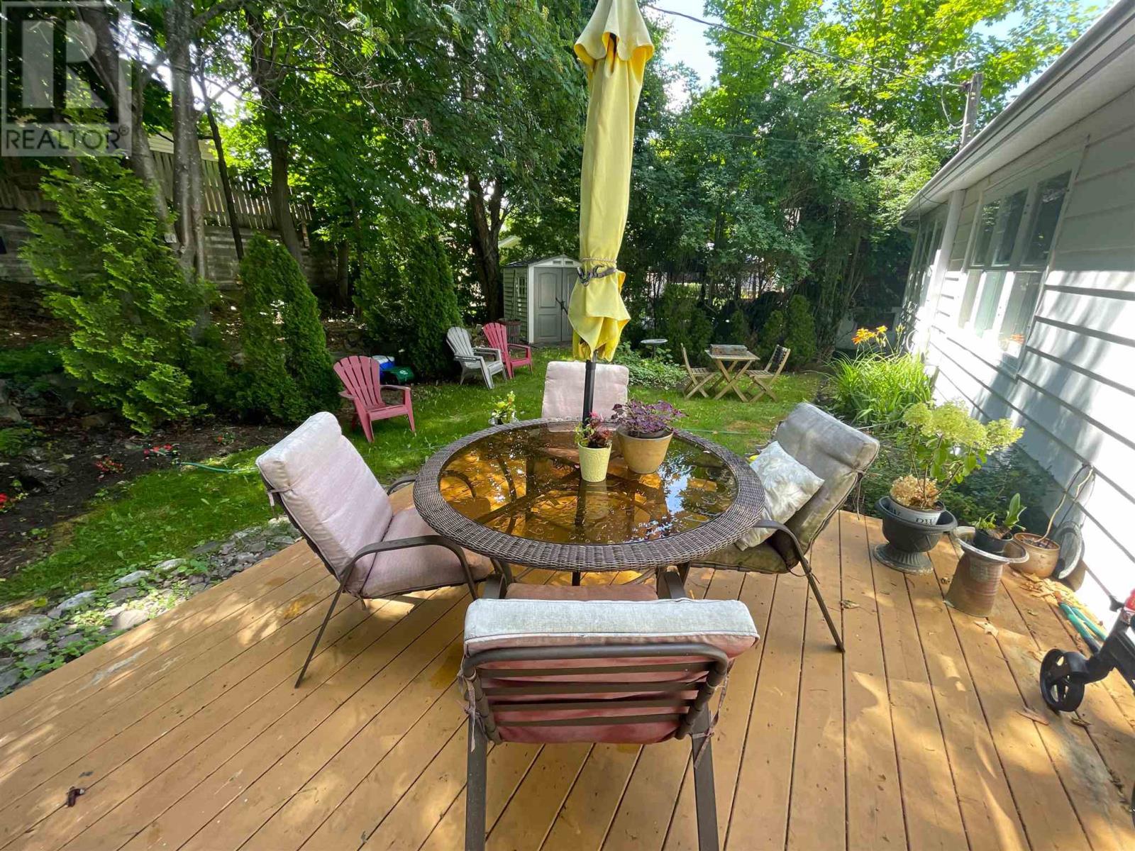 73 Hutchison Ave Property Photo 3