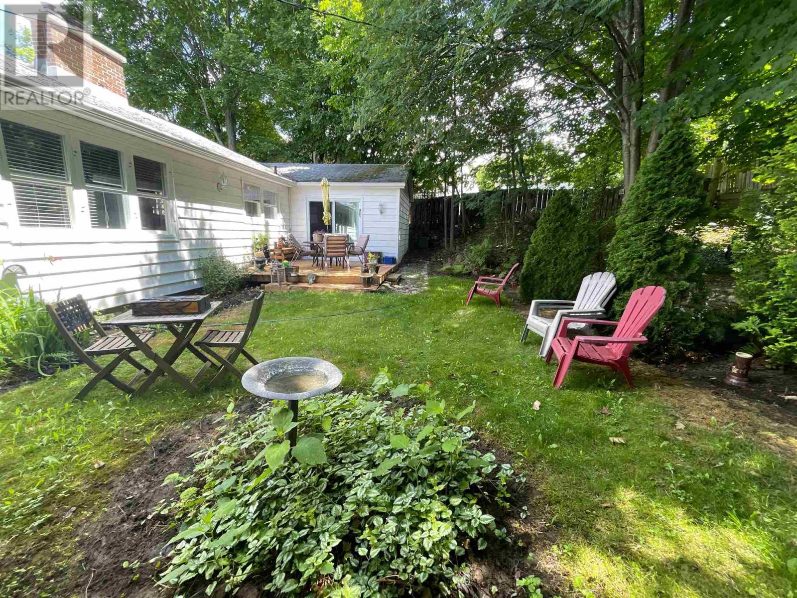 73 Hutchison Ave Property Photo 5