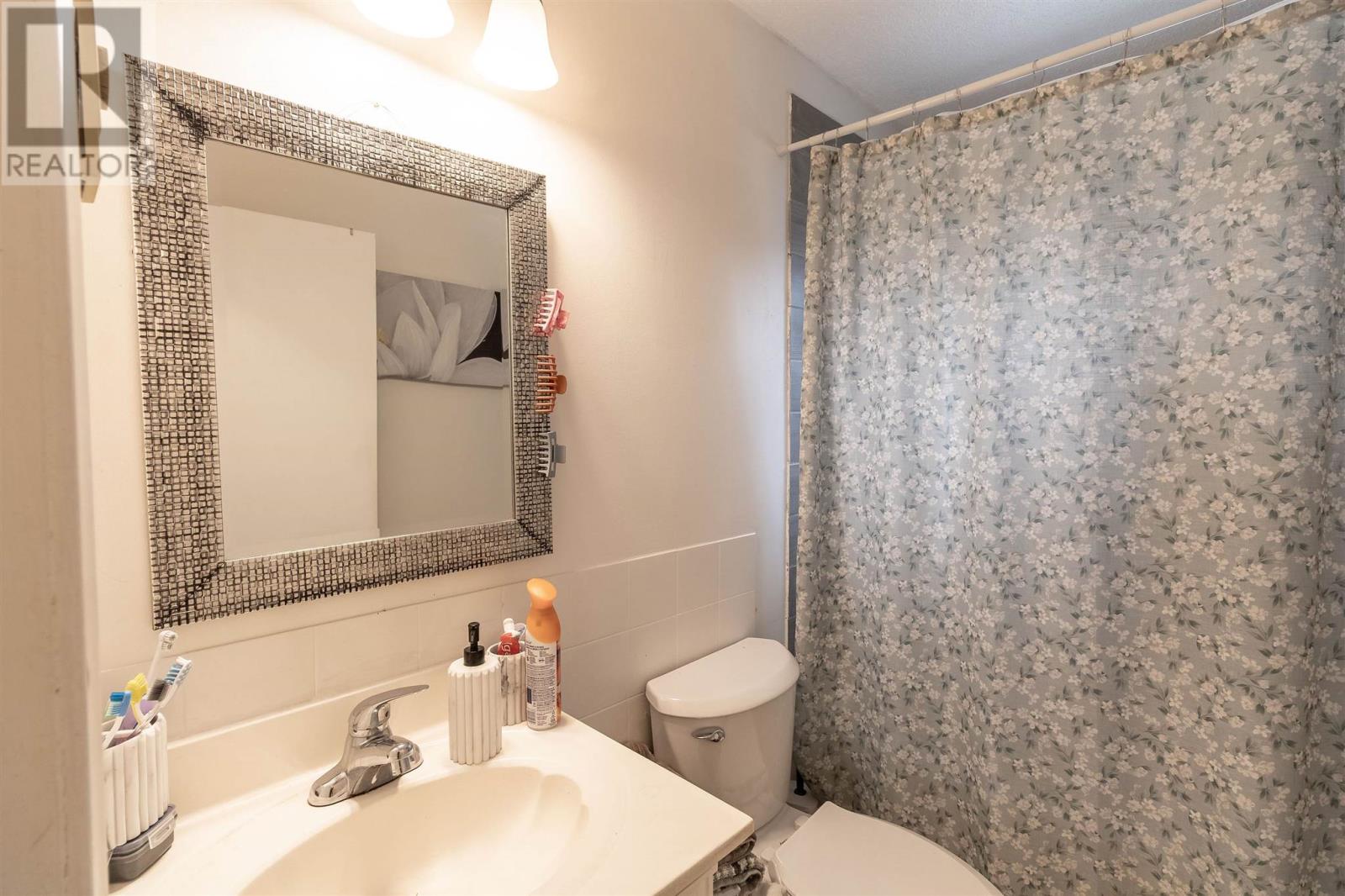 100 Amy Ave Property Photo 21
