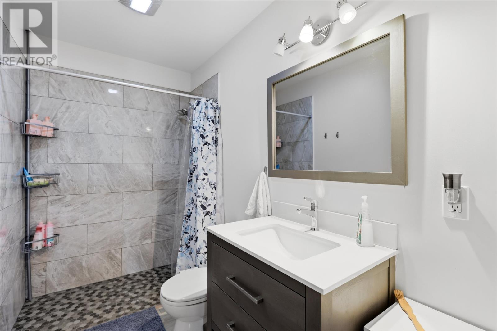157 Alexandra St Property Photo 18