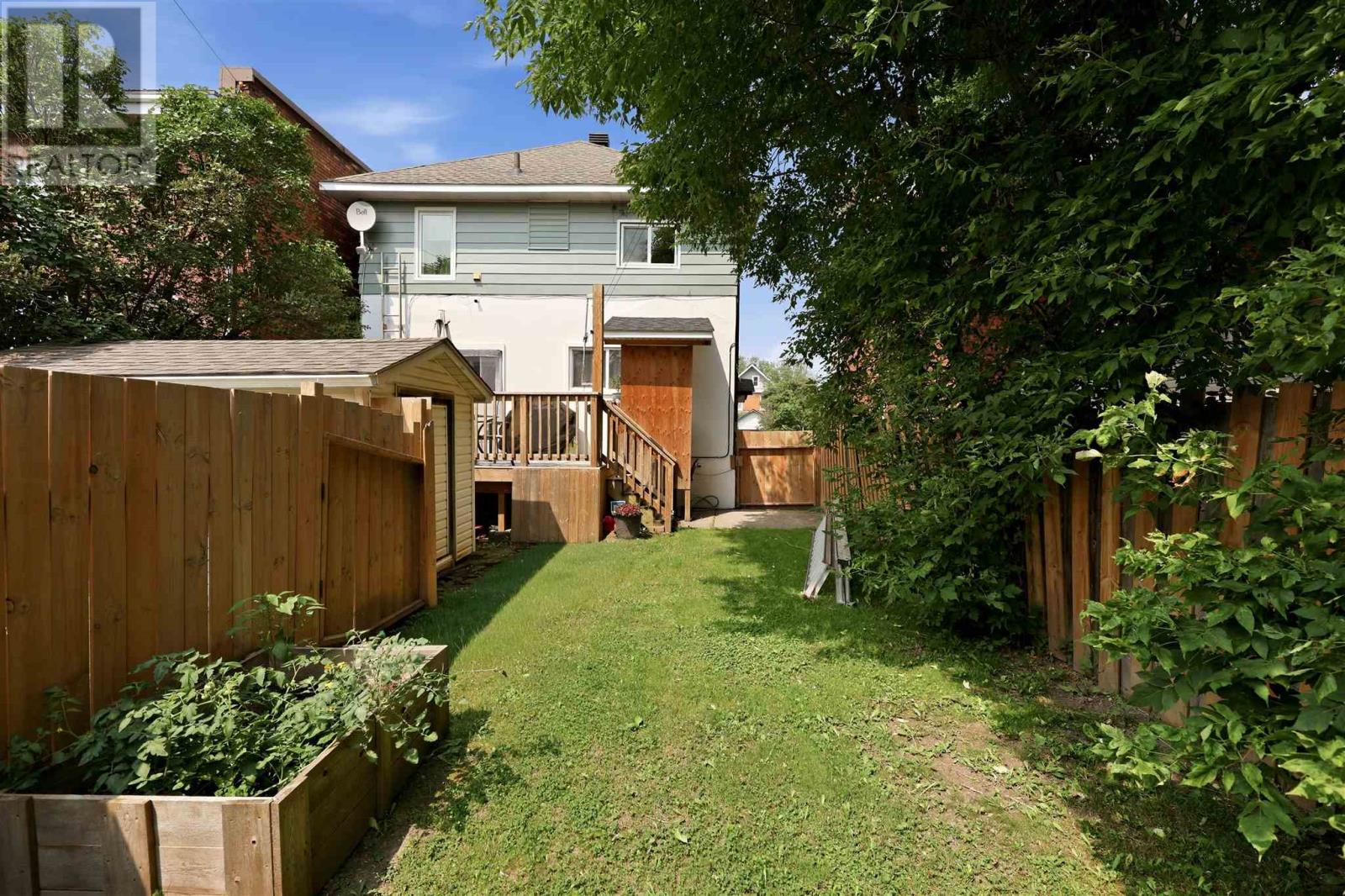 157 Alexandra St Property Photo 40
