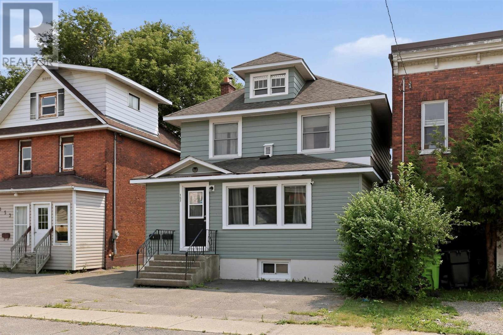 157 Alexandra St Property Photo 44