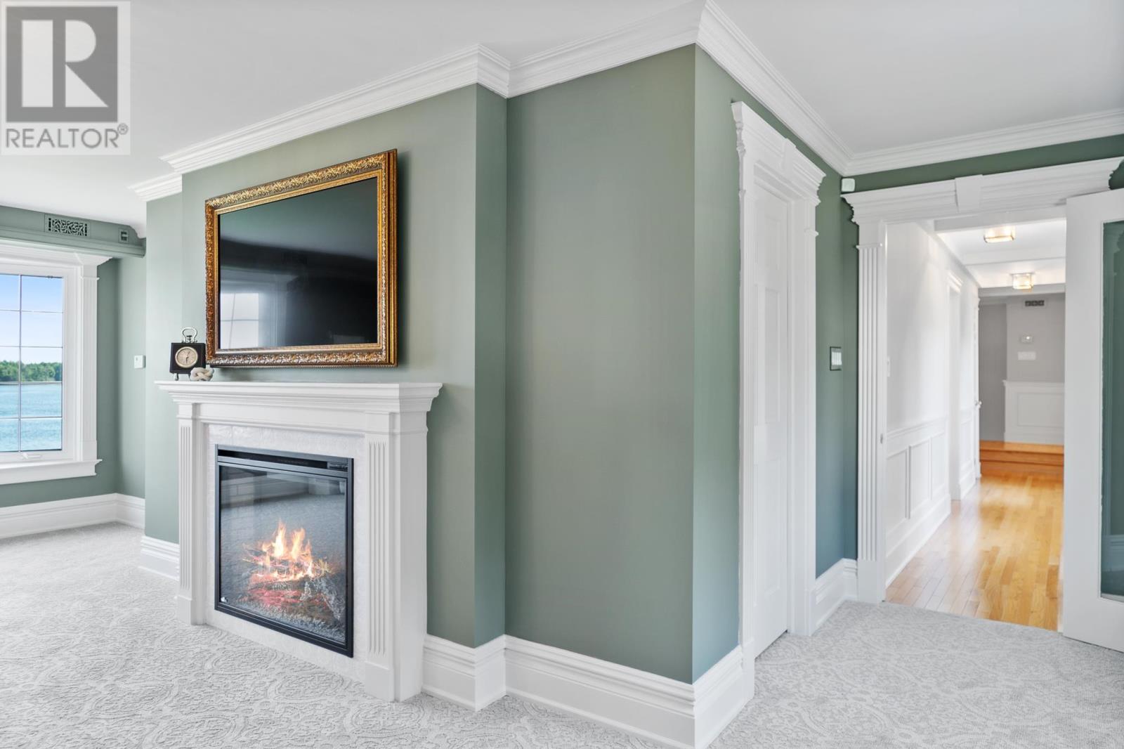 1737 Queen St Property Photo 19