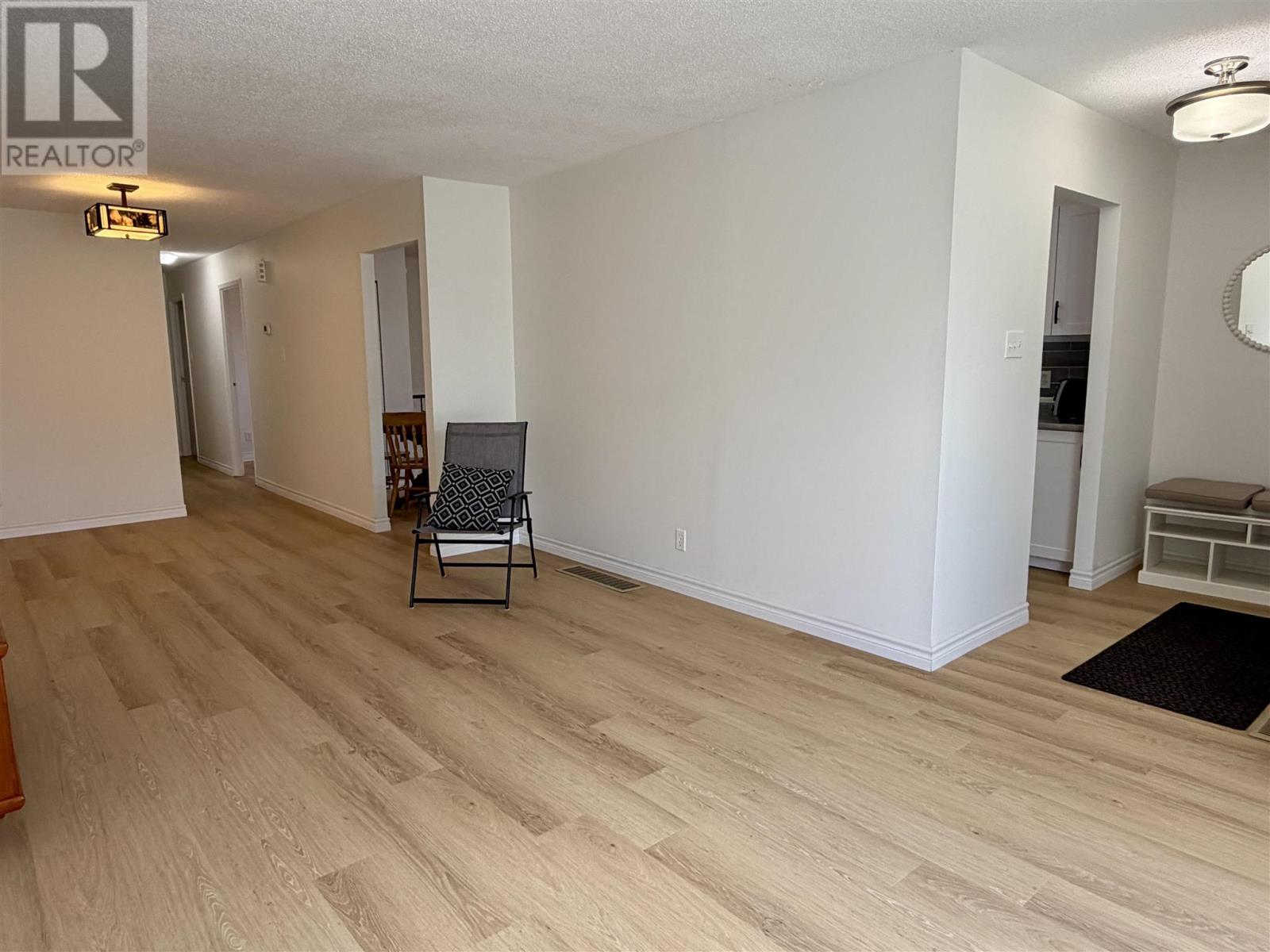 136 Frobel Dr Property Photo 8