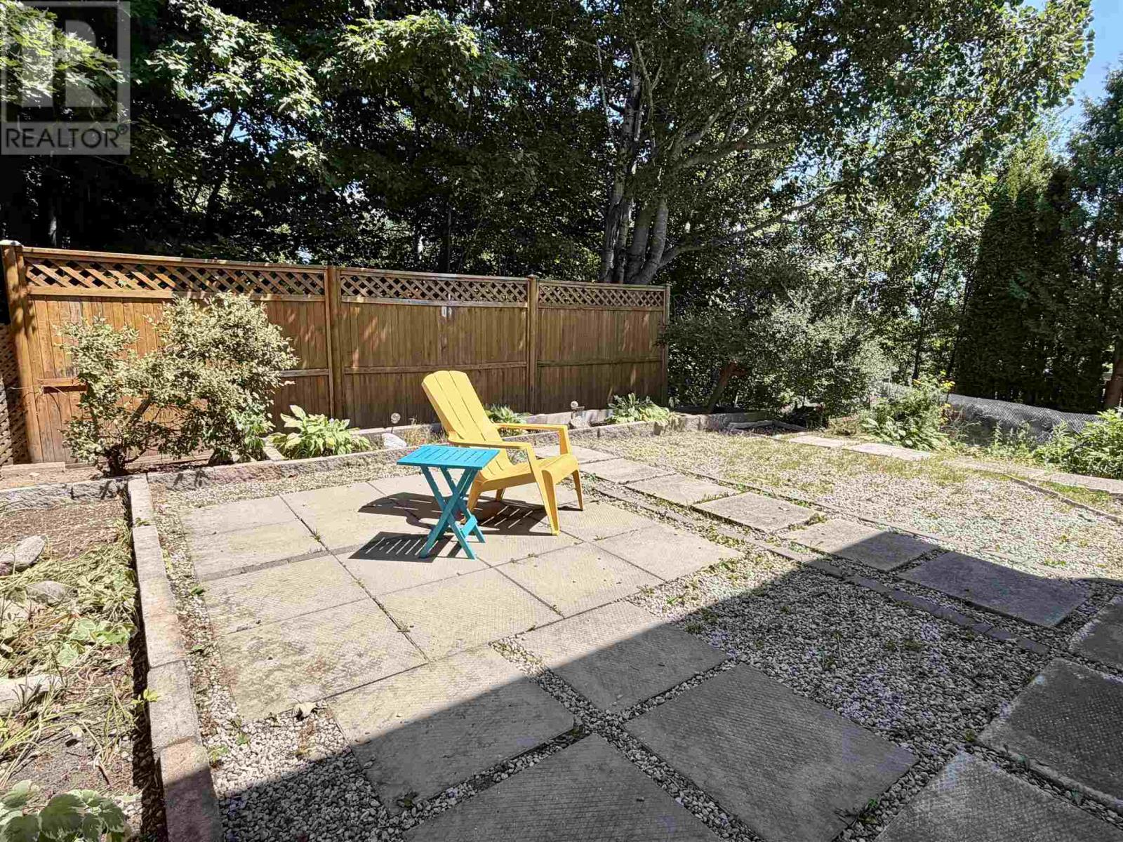 136 Frobel Dr Property Photo 37