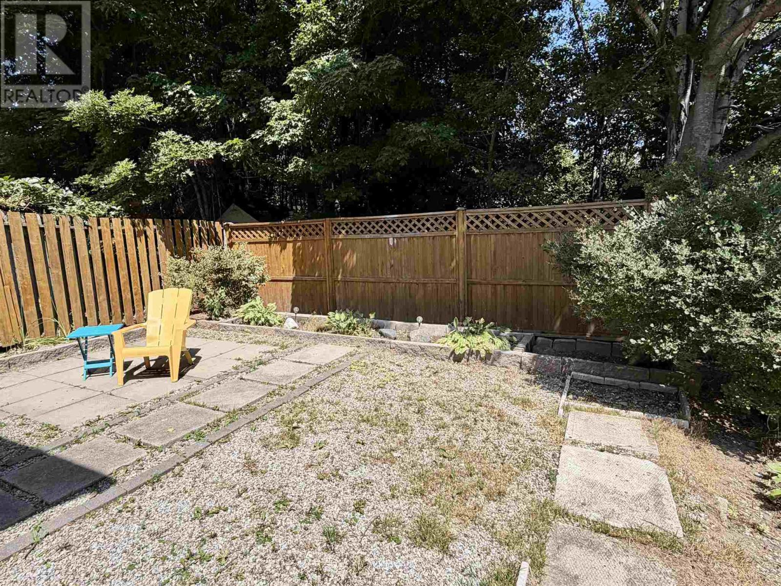 136 Frobel Dr Property Photo 38