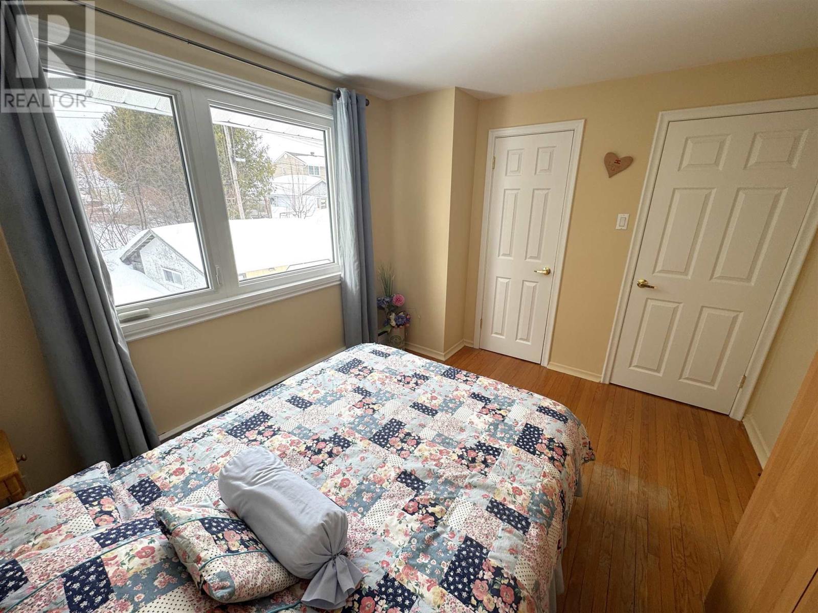 70 Roman Ave Property Photo 27