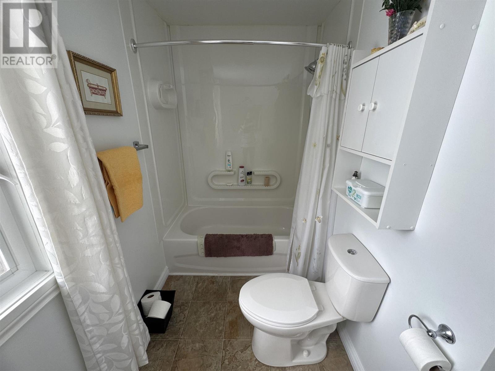 70 Roman Ave Property Photo 29