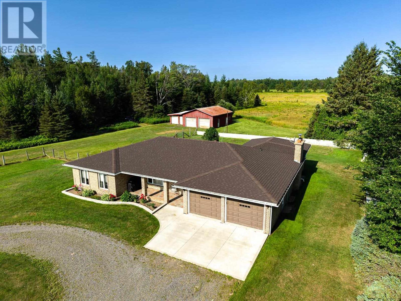 1435 Airport Rd Property Photo 3
