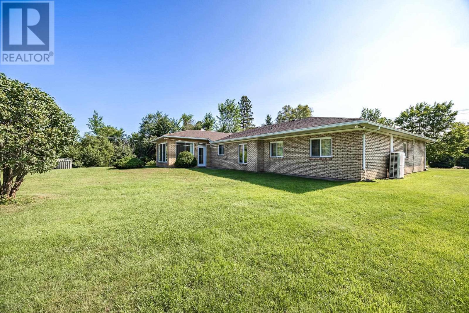 1435 Airport Rd Property Photo 33