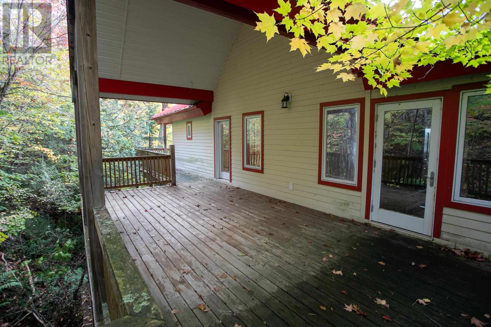 710 Trout Lake Property Photo 15