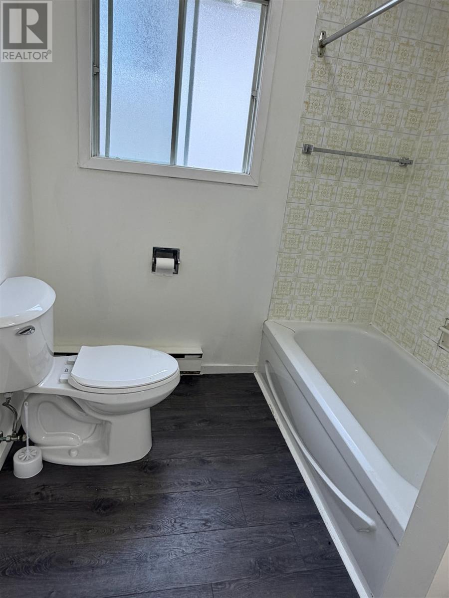 9 Lisbon Rd Property Photo 11
