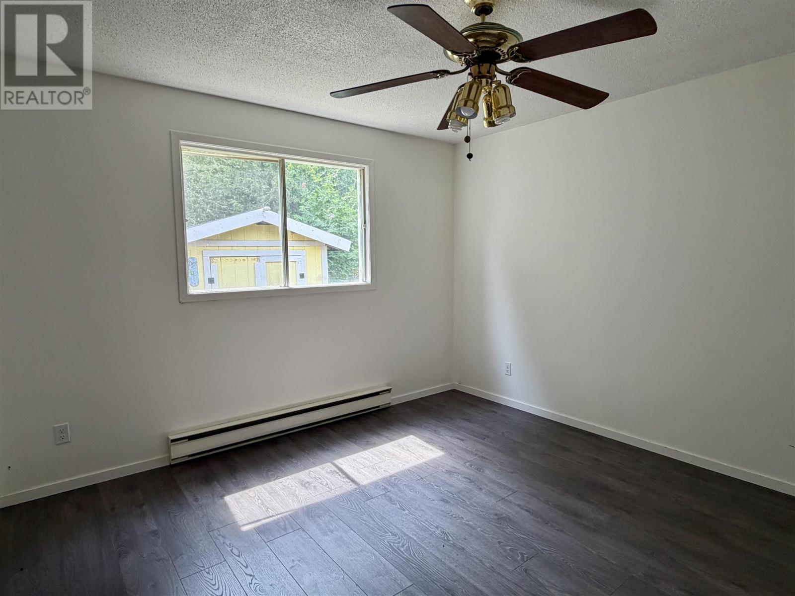 9 Lisbon Rd Property Photo 12