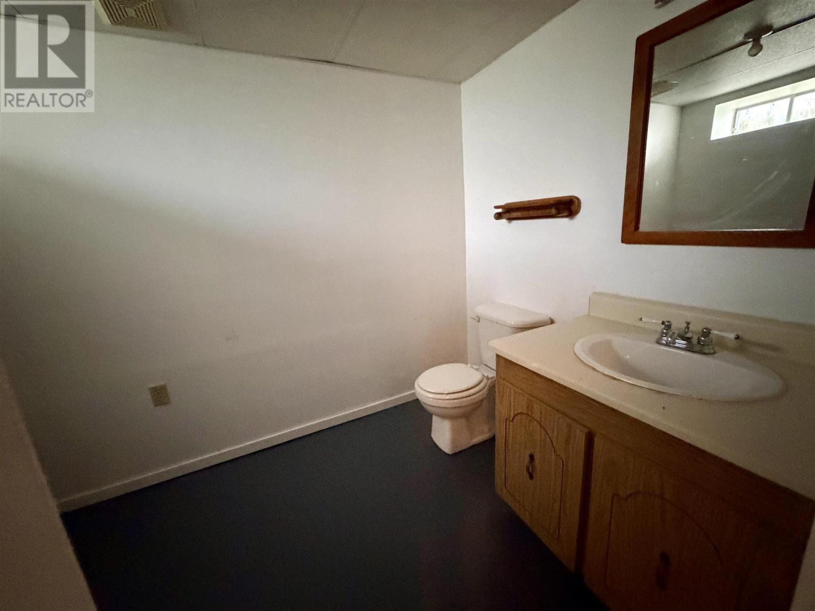 9 Lisbon Rd Property Photo 21