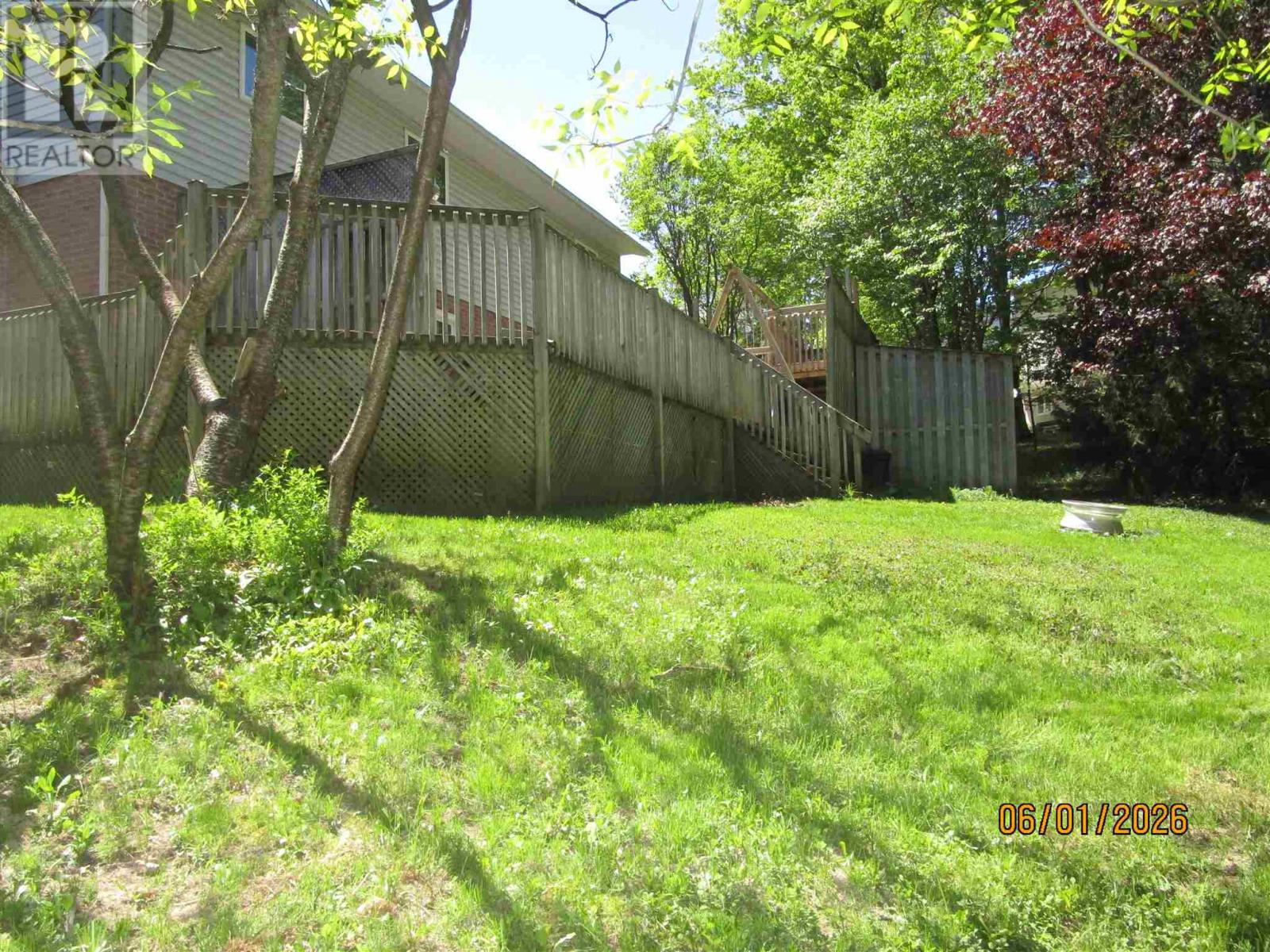 27 Plummer Ct Property Photo 3