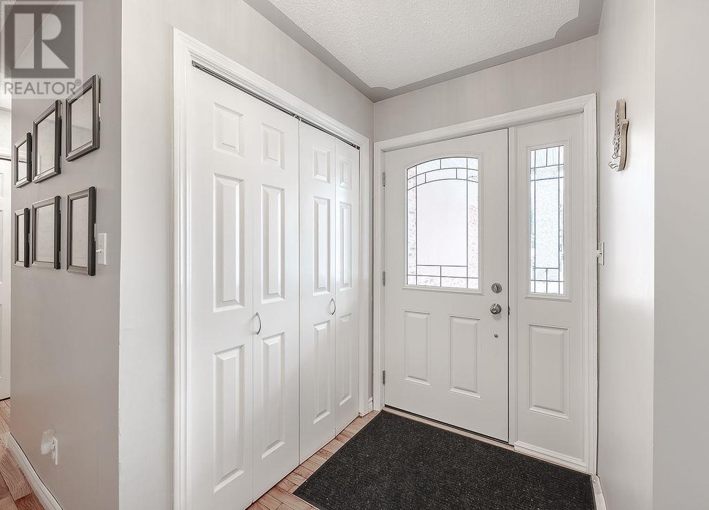 27 Plummer Ct Property Photo 6