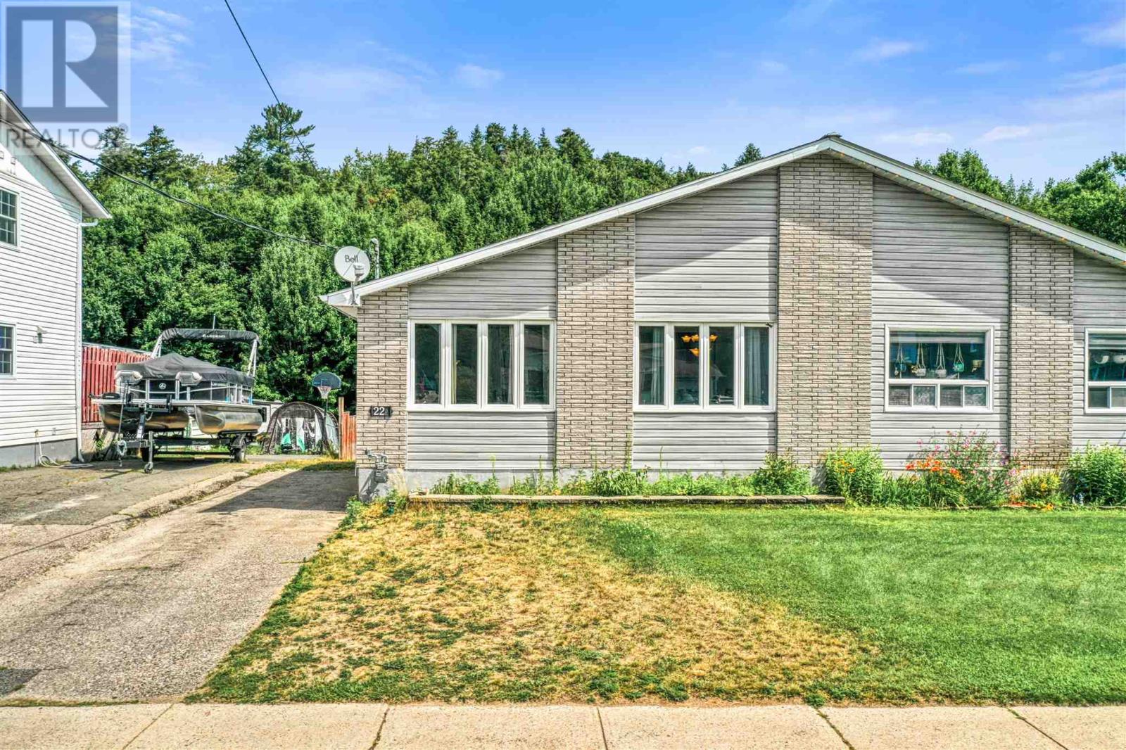 22A Ottawa AVE