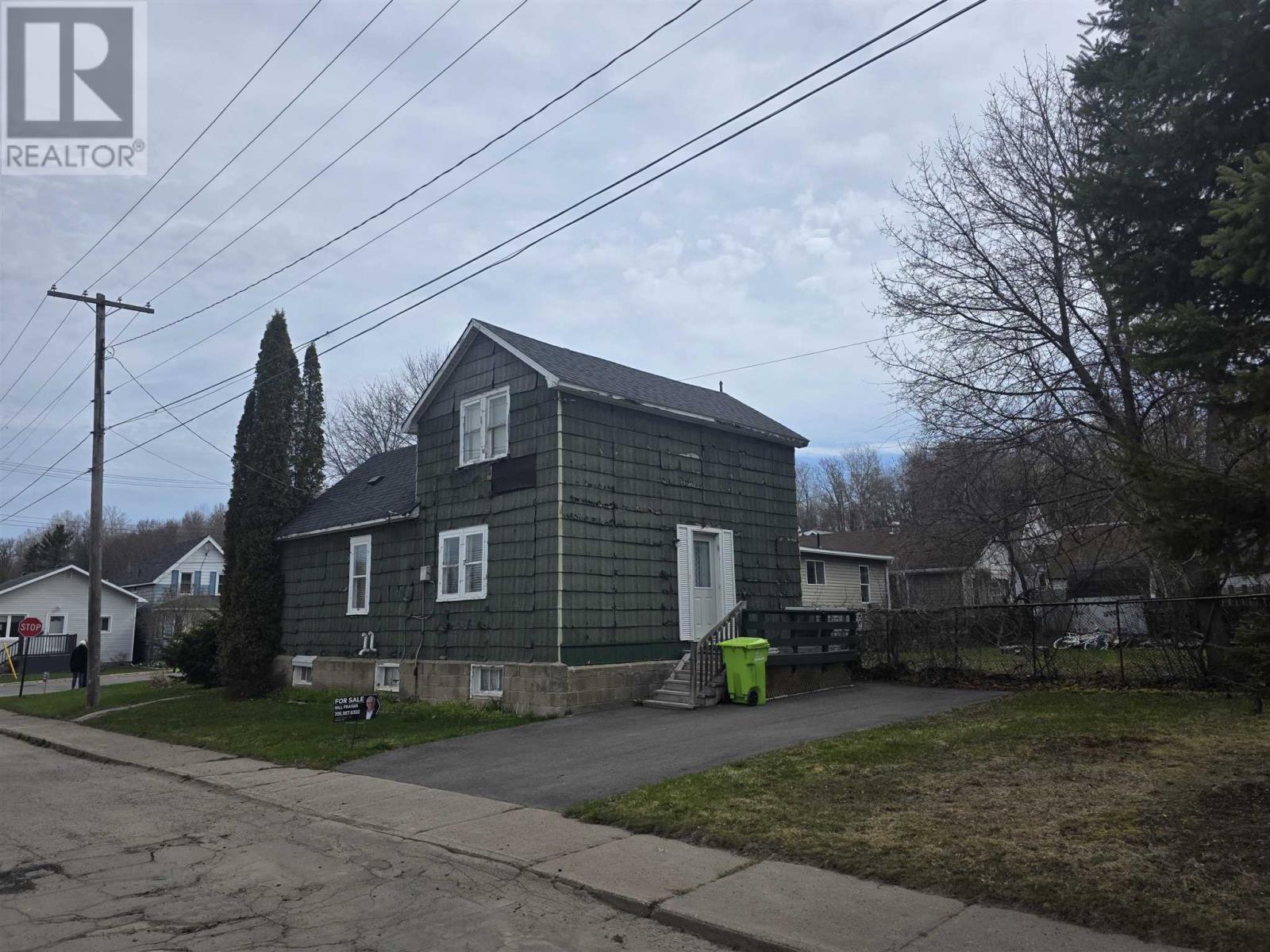 172 Wilcox AVE Property Photo 1