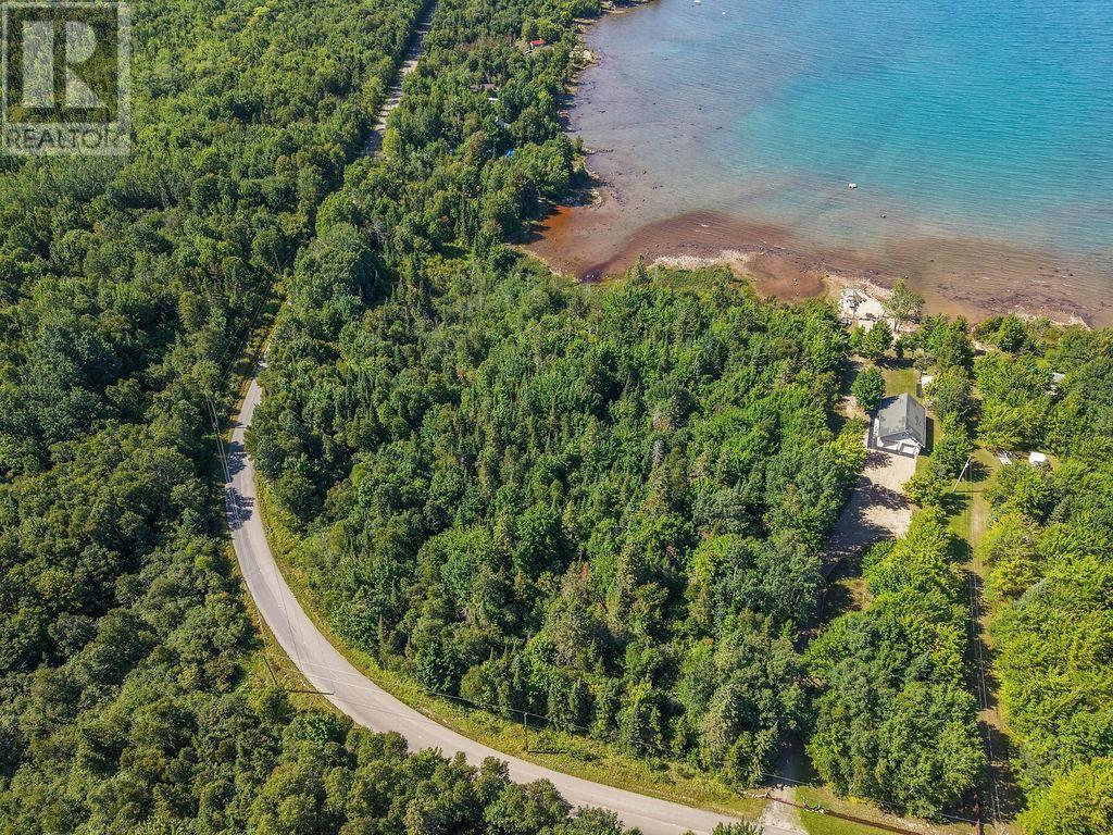 . Four Seasons Dr Property Photo 1