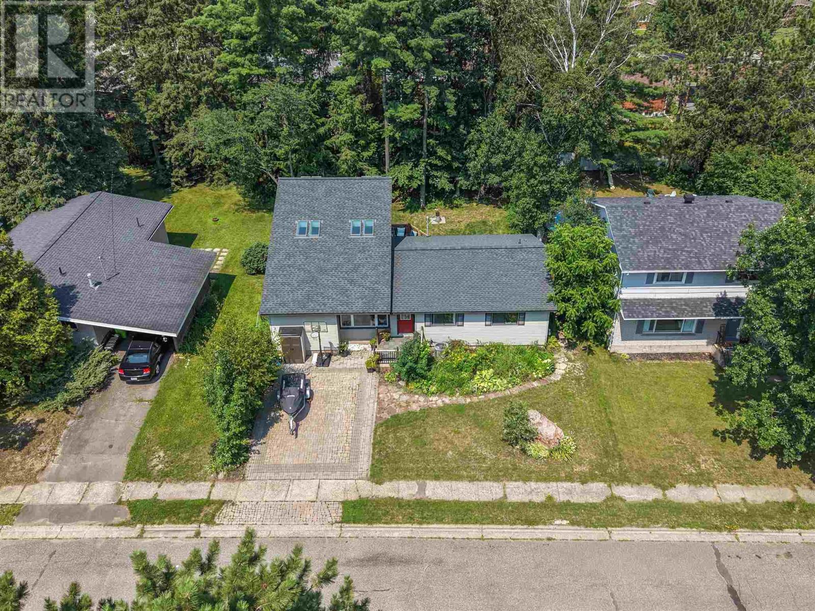 131 Meadow Park CRES