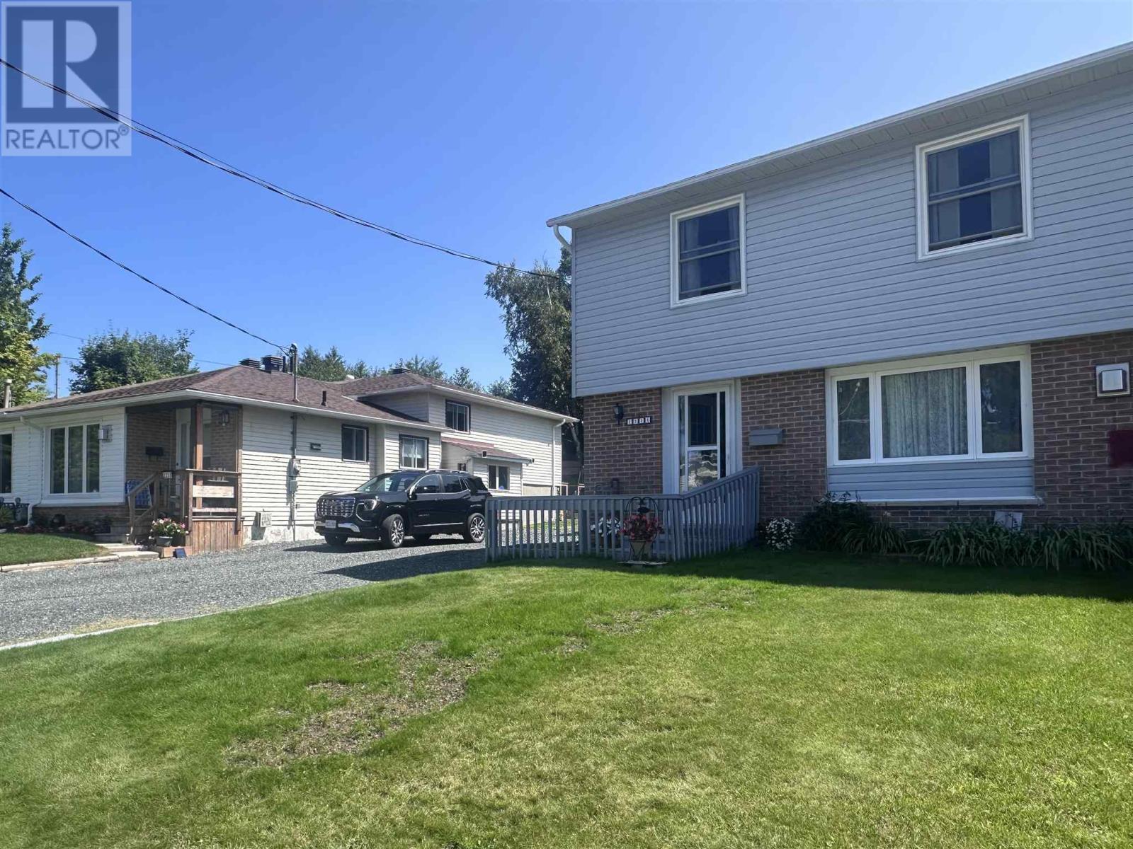 223A Ottawa AVE