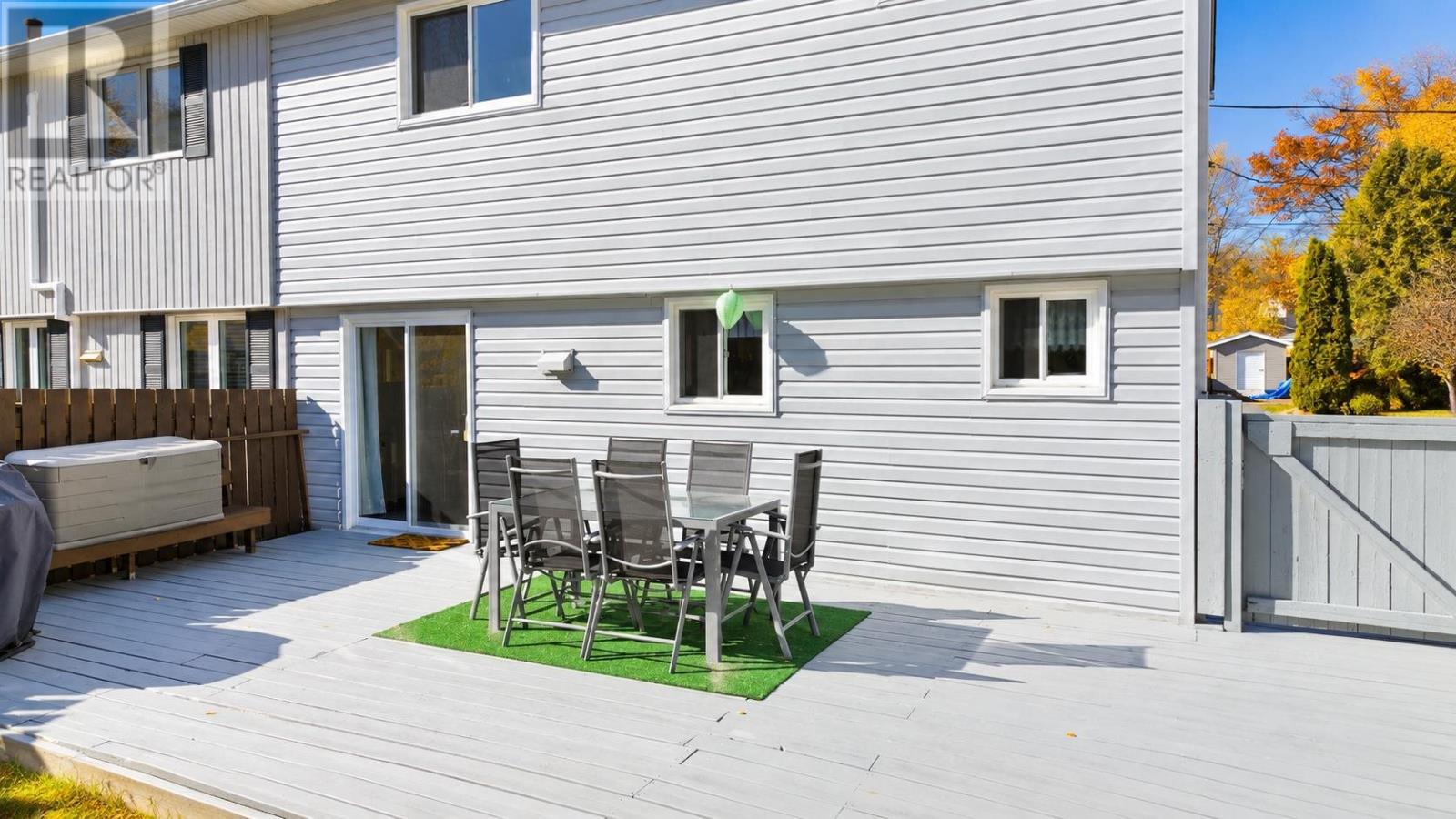 223a Ottawa Ave Property Photo 4