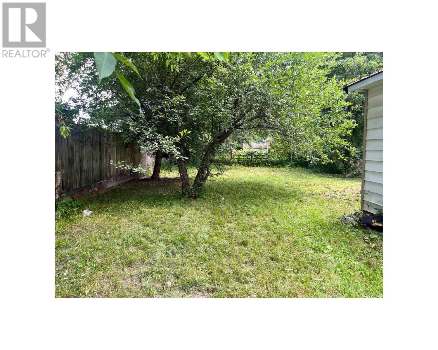 258 St. James St Property Photo 12