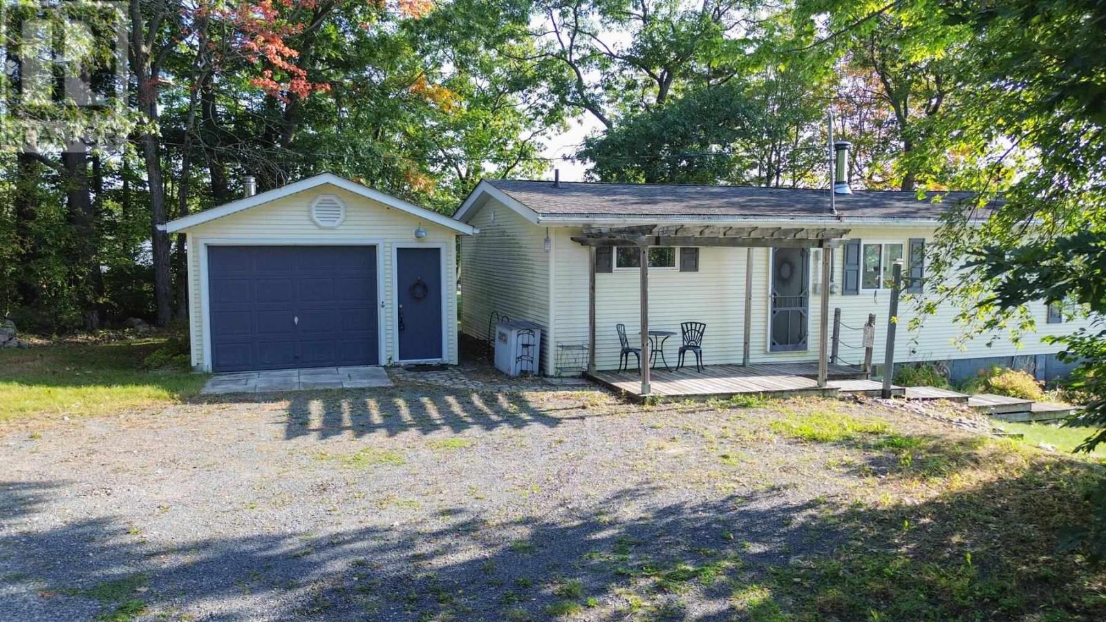 647b Lakeshore Dr Property Photo 21