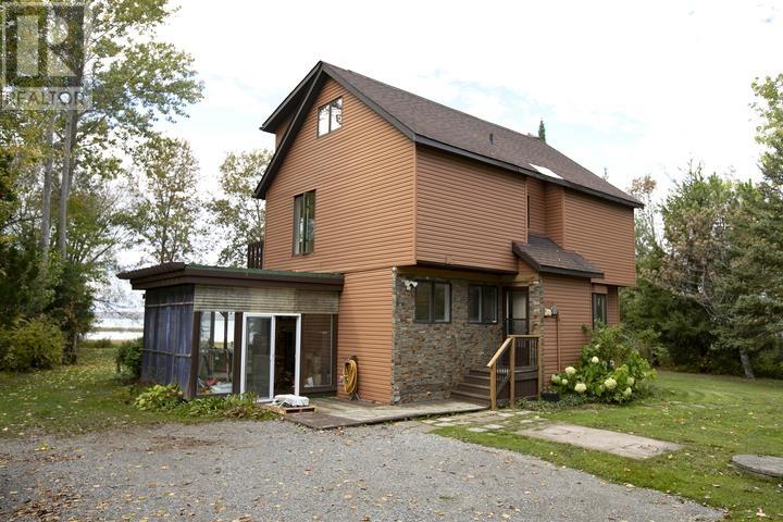 200 Watson Rd Property Photo 4