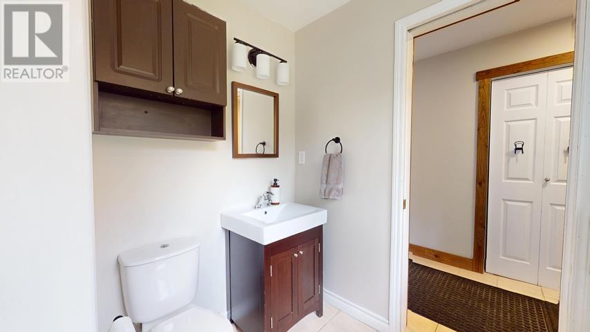 200 Watson Rd Property Photo 22