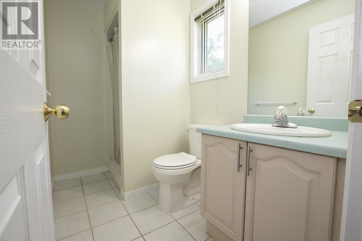 987 Lake St Property Photo 34