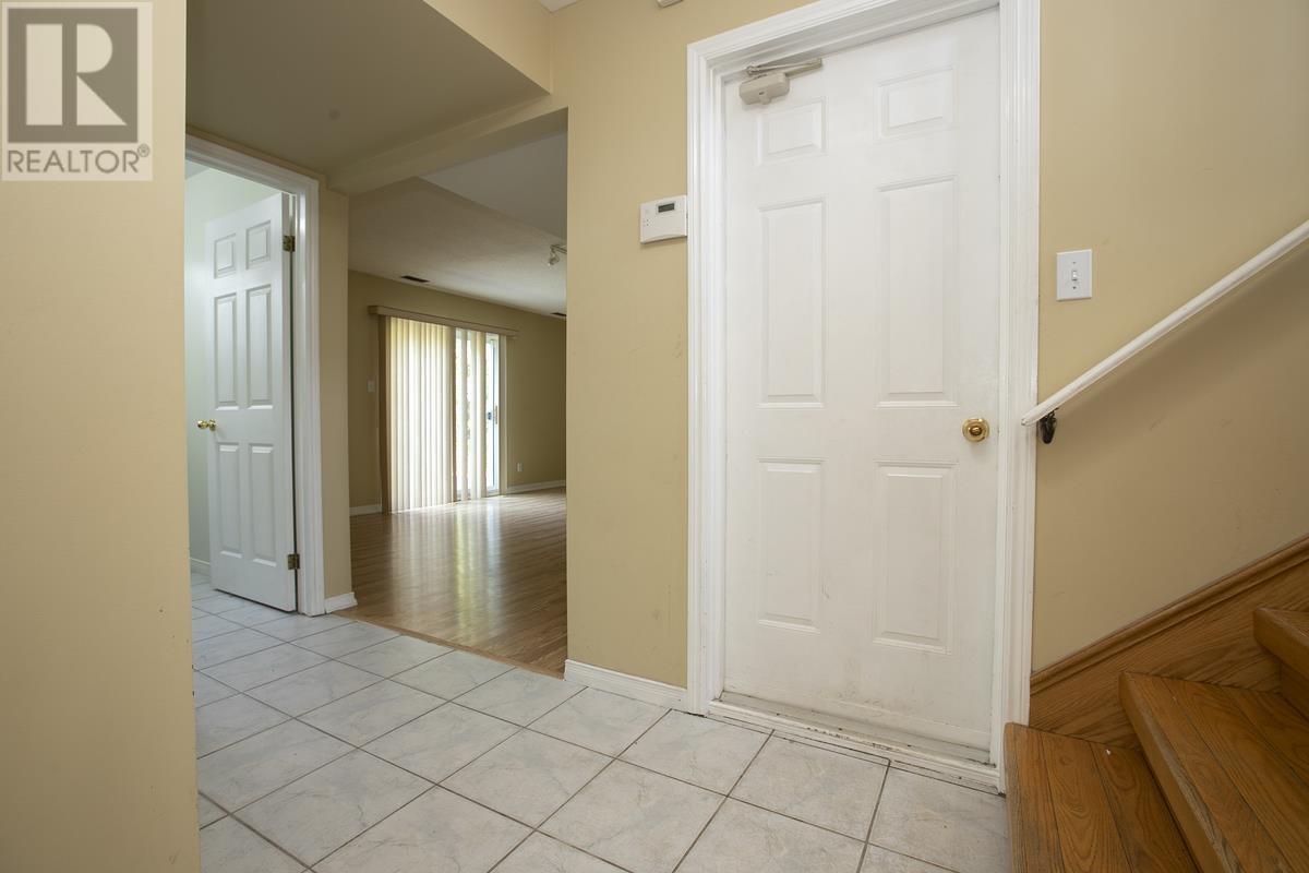 987 Lake St Property Photo 38