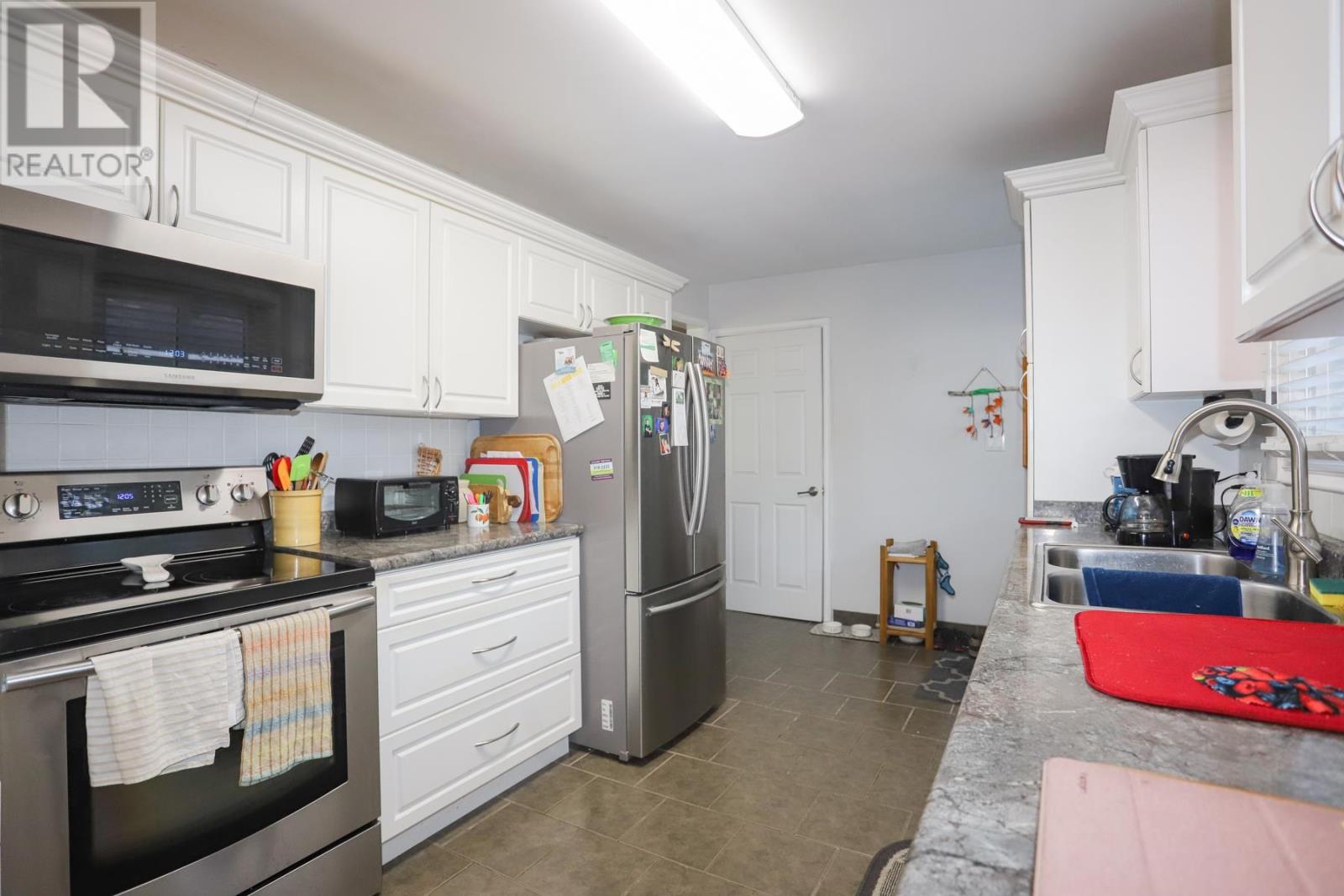 71 Dablon St Property Photo 15