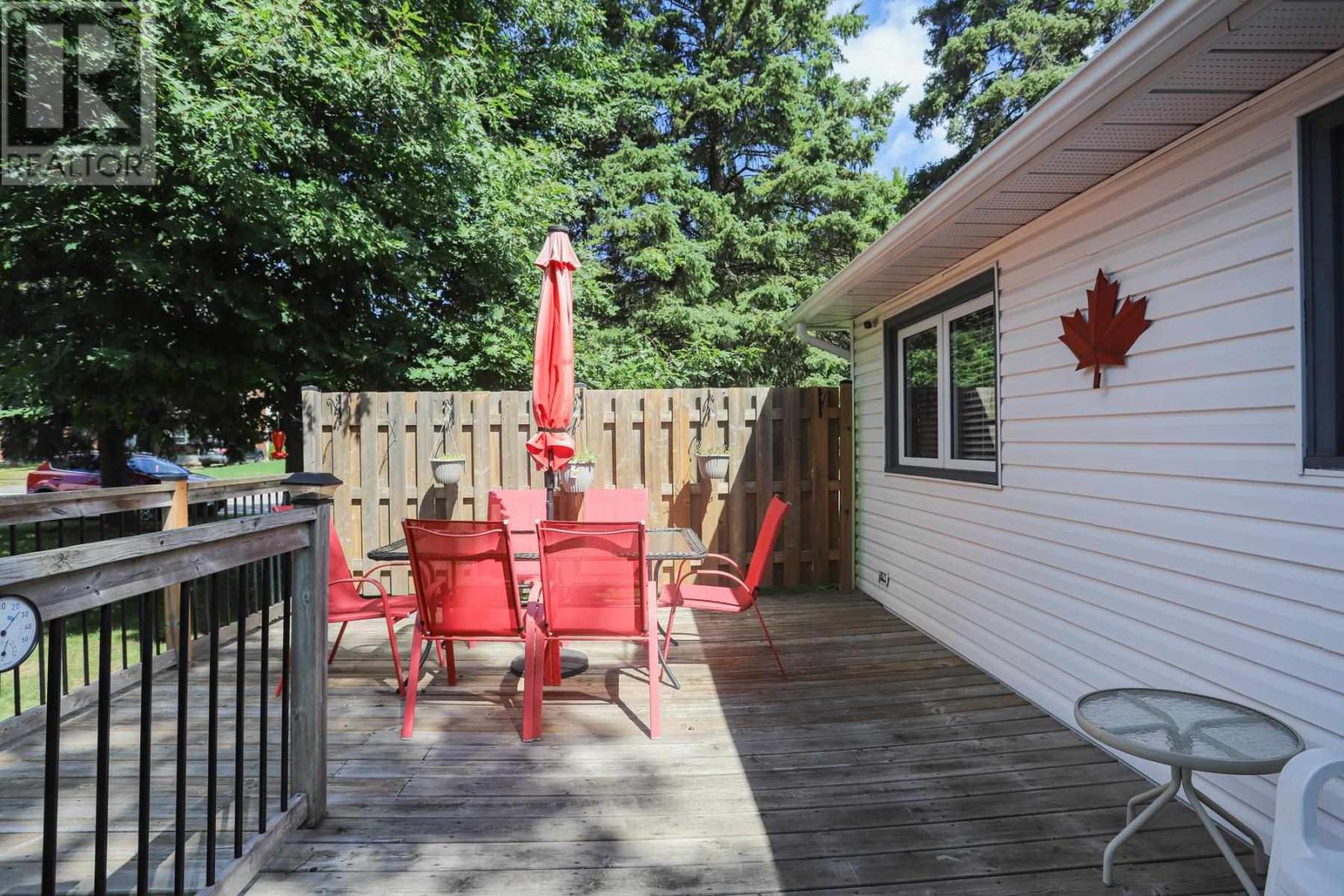 71 Dablon St Property Photo 40