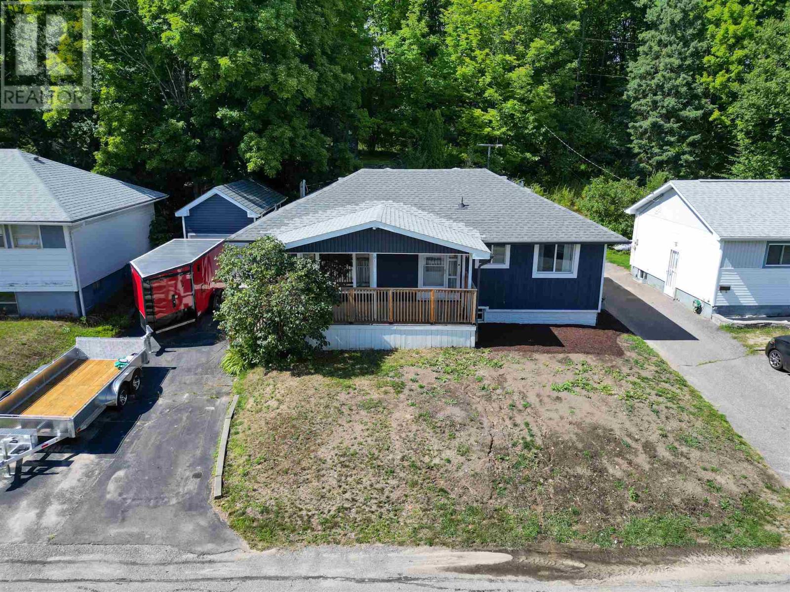 44 Axmith Ave Property Photo 1